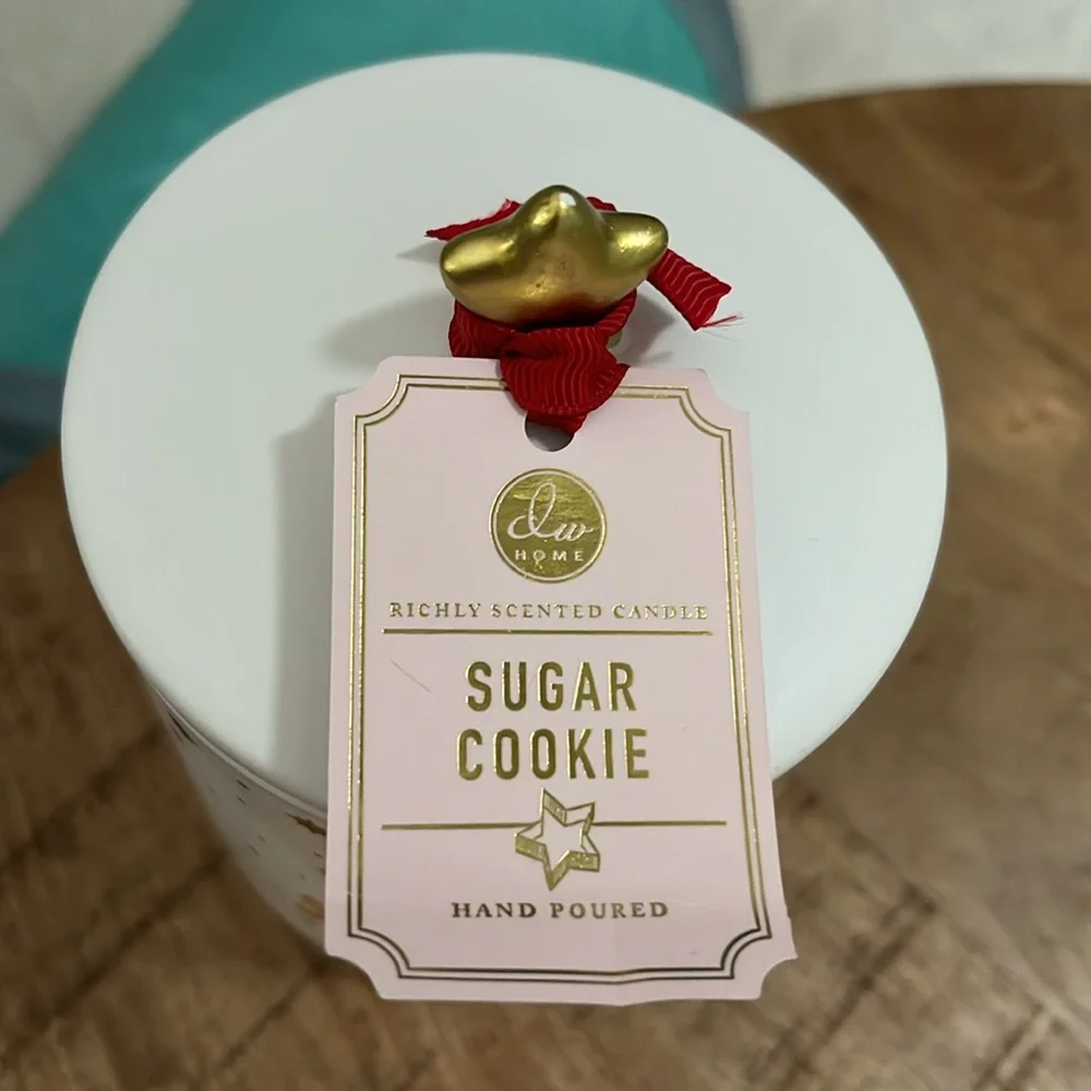 SUGAR COOKIE~RICHLY SCENTED CANDLE-NWT